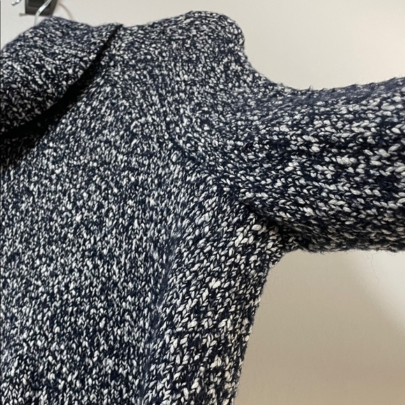 Aritzia Community Dark Navy & white Speckled Wool and cotton Turtleneck Sweater - Picture 11 of 16